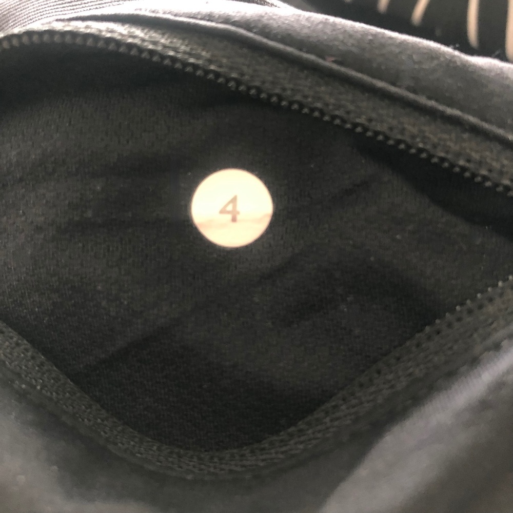 Lululemon Speed Short - Picture 9 of 11